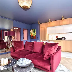 Luxury La Vie En Rose Jacuzzi Terrasse Parking Apartment
